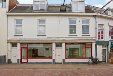Barbershop opent aan de Walstraat