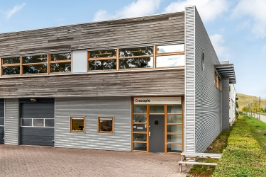 Bedrijfscomplex op IJsseloord II verhuurd aan Art Poetry & Design
