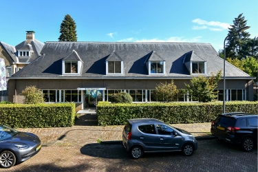 324 m² verhuurd aan de Izaäk Evertslaan 5 te Arnhem